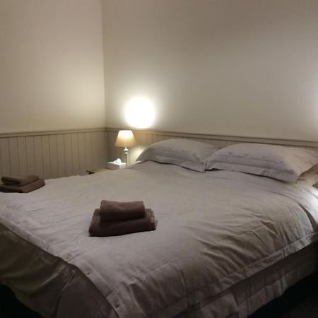 Bed and Breakfast Crown And Anchor Dundrennan Экстерьер фото